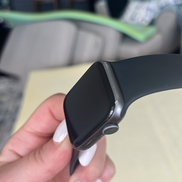 Apple Watch Series 4 - Picture 4 of 12